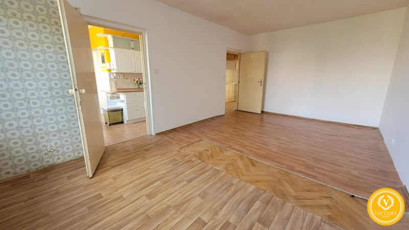 EXKLUZÍVNE - 3 izbový byt s lodžiou na ulici TULSKÁ