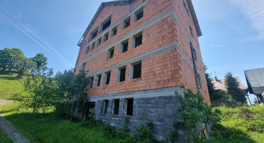 PREDAJ - Hotel Biele Vody - Hriňová