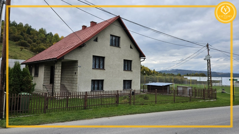 Na predaj:*priestranný a zachovalý rodinný dom v Zábiedove