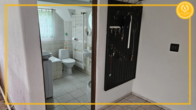 Na predaj:*priestranný a zachovalý rodinný dom v Zábiedove