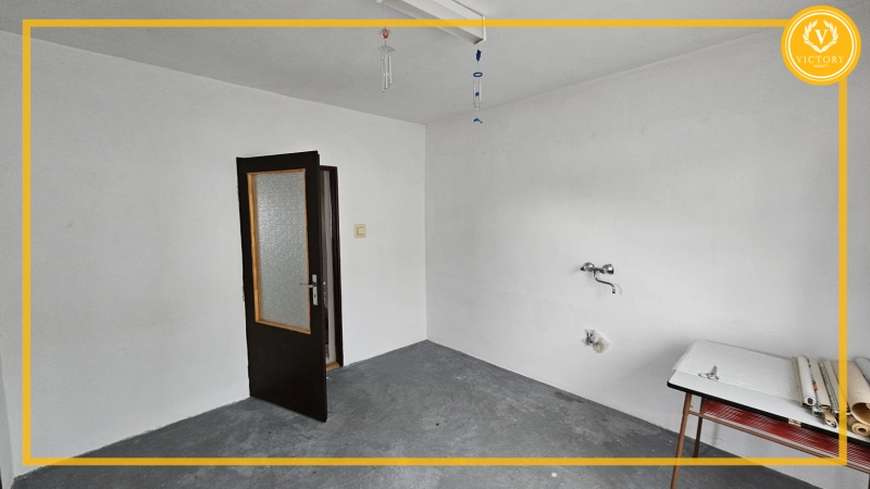 Na predaj:*priestranný a zachovalý rodinný dom v Zábiedove