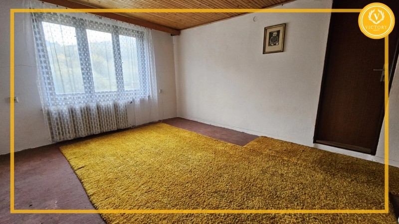 Na predaj:*priestranný a zachovalý rodinný dom v Zábiedove