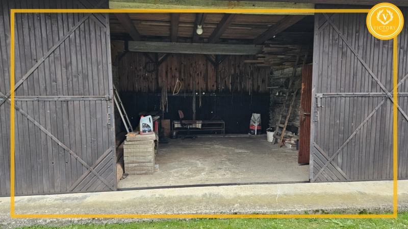 Na predaj:*priestranný a zachovalý rodinný dom v Zábiedove