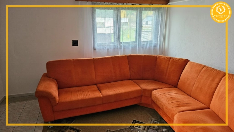 Na predaj:*priestranný a zachovalý rodinný dom v Zábiedove