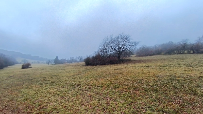 REZERVOVANÉ - Rodinný dom a pozemok  21087m2 Opava okres Veľký Krtíš 