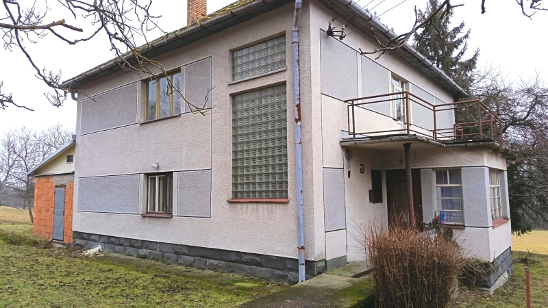 REZERVOVANÉ - Rodinný dom a pozemok  21087m2 Opava okres Veľký Krtíš 