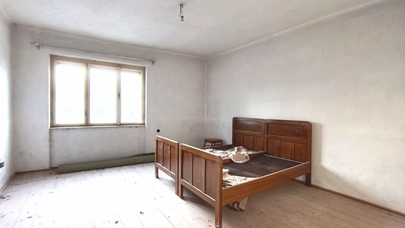 ZNÍŽENÁ CENA Rodinný šesťizbový dom* v obci Uhorské okr. Poltár 