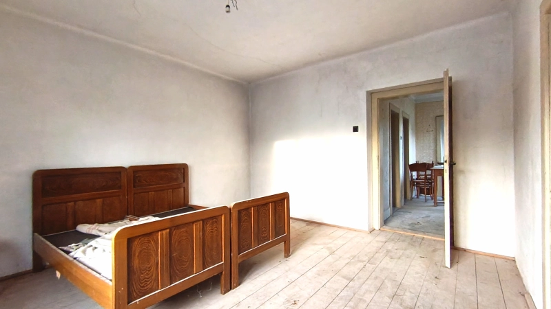 ZNÍŽENÁ CENA Rodinný šesťizbový dom* v obci Uhorské okr. Poltár 