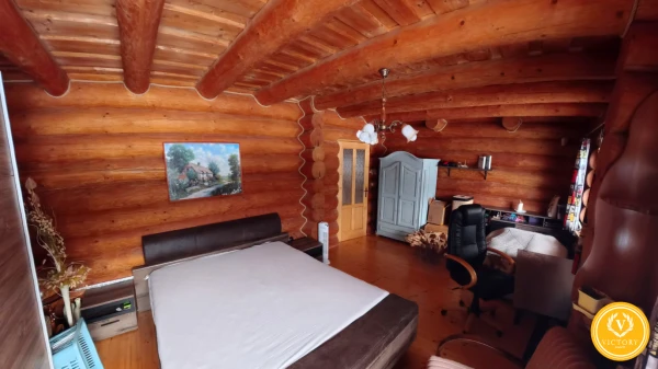 Luxusný zrubový dom*v malebnej obci Podzámčok