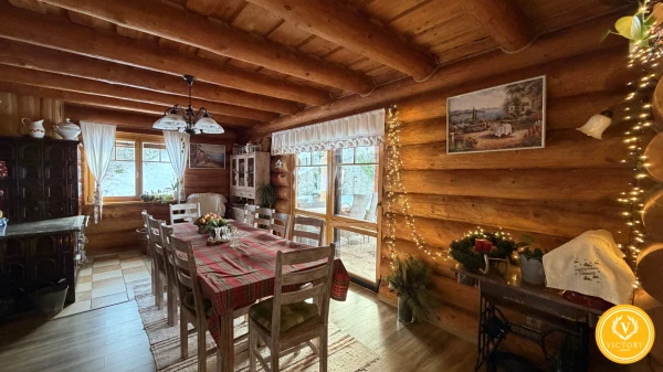 Luxusný zrubový dom*v malebnej obci Podzámčok