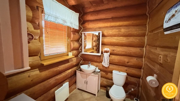 Luxusný zrubový dom*v malebnej obci Podzámčok