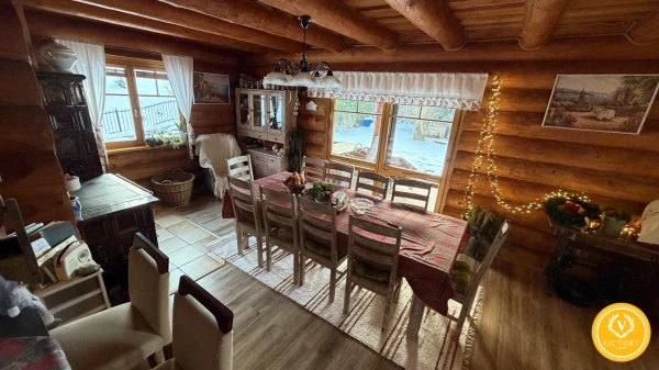 Luxusný zrubový dom*v malebnej obci Podzámčok