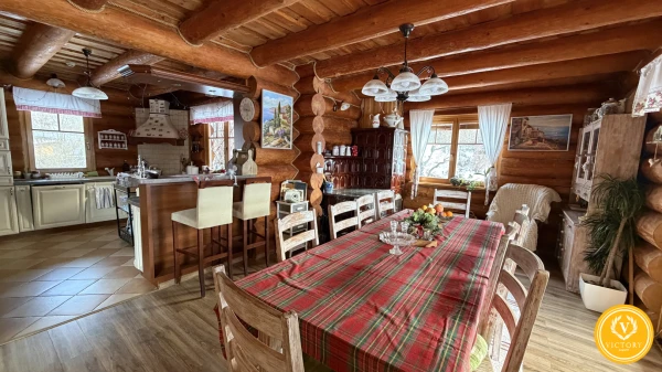 Luxusný zrubový dom*v malebnej obci Podzámčok