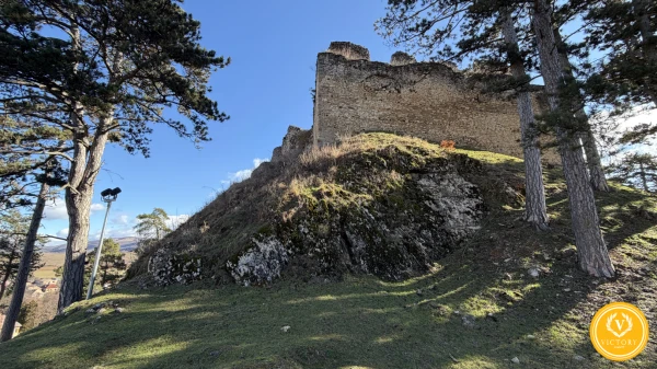 Slnečný pozemok*s panorámou hradu v srdci Divína