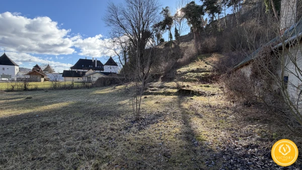 Slnečný pozemok*s panorámou hradu v srdci Divína