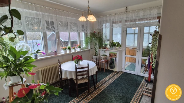 Rodinný dom *s veľkým a krásnym pozemkom 2052 m² v tichej lokalite Gabčíkova