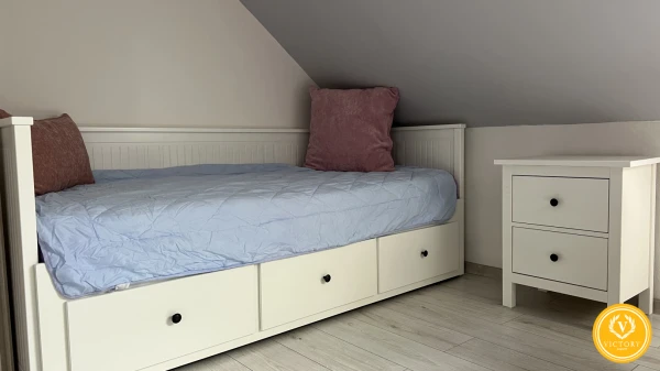 PONUKA PRENÁJMU: Útulný, plne zariadený rodinný dom v BB – Rakytovce