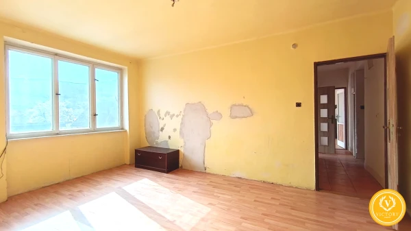 Trojizbový 78m2 byt Málinec