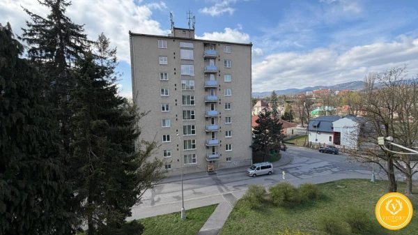 PREDAJ: 3-izbový tehlový byt v žiadanej lokalite Fortnička