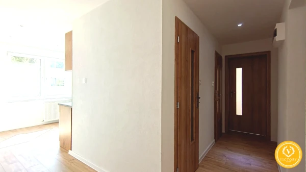 Kompletne zrekonštruovaný 2-izbový 68m2 byt s rodinnou atmosférou – Kalinovo