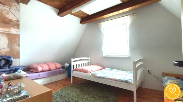 Chata, kde sa ráno začína výhľadom na hory – Látky, Zerrenpach