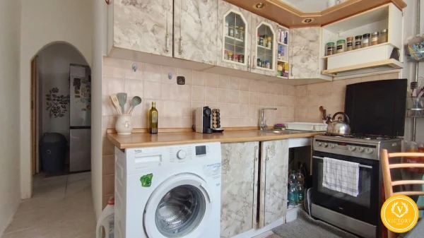 Dvoj - izbový byt na Zlatom potoku – 55 m² čistého potenciálu