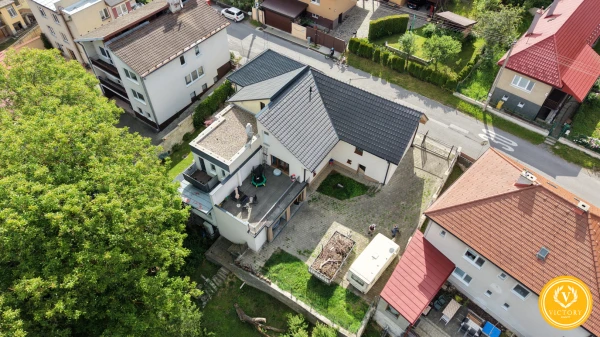 PREDAJ: 4-izbový rodinný dom s letnou kuchyňou, veľkou terasou a malebnou záhradou v Starej Sásovej