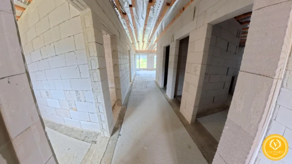 Rodinný dom Stožok* – vo fáze holodomu, pripravený na dokončenie
