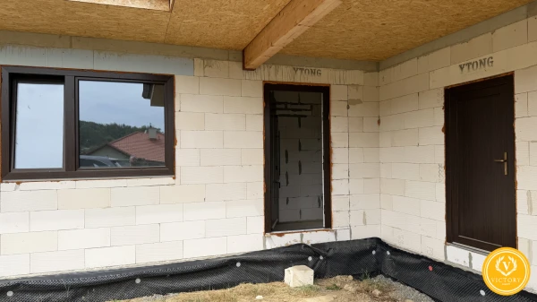 Rodinný dom Stožok* – vo fáze holodomu, pripravený na dokončenie