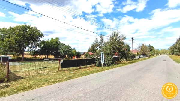 Slnečný pozemok 687 m² – Poltár, časť Zelené