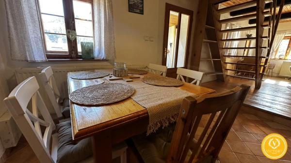 Dlhodobý prenájom rodinného domu v Španej Doline – pokojné bývanie pri lese