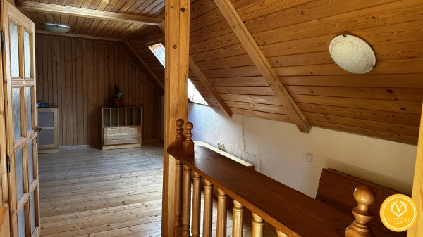 Dlhodobý prenájom rodinného domu v Španej Doline – pokojné bývanie pri lese
