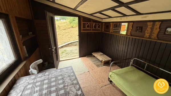 Stavebný pozemok (964 m²) v Ľubietovej s povolením na výstavbu domu či chaty