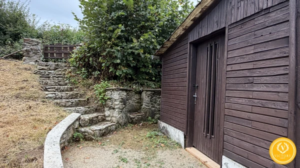 Stavebný pozemok (964 m²) v Ľubietovej s povolením na výstavbu domu či chaty