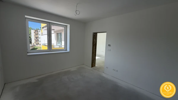 Prémiový 3-izbový byt v štandarde (93 m²) priamo v centre Hriňovej