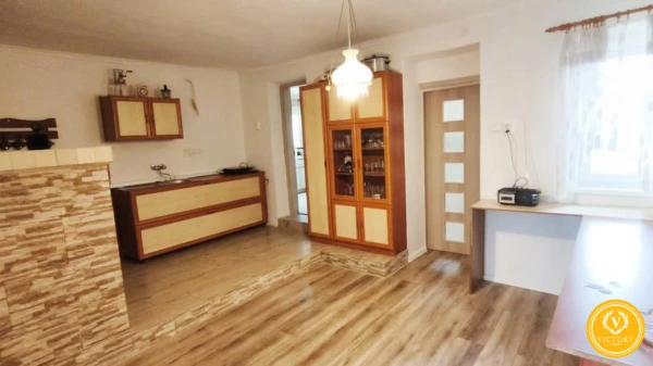 Priestranný poschodový rodinný dom vo Fiľakove