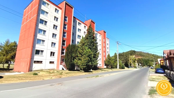 2-izbový družstevný byt + GARÁŽ v cene | Daxnerova ul., Fiľakovo