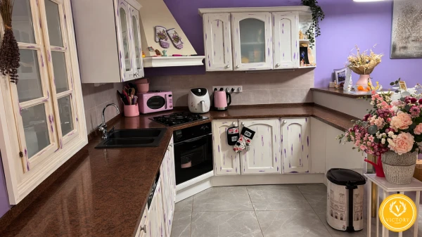 PONUKA PRENÁJMU: Útulný, plne zariadený rodinný dom v BB – Rakytovce