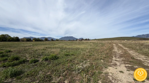 Pozemok pre rodinný dom 781 m² pri plážovom kúpalisku, Liptovský Trnovec
