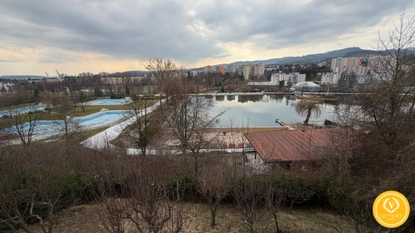 PRENÁJOM - Nadštandardný rodinný dom s výhľadom, Belveder – Banská Bystrica