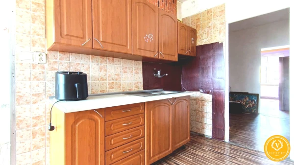 Rezervované-3-izbový veľkometrážny byt  s balkónom a skvelou orientáciou – Veľký Krtíš