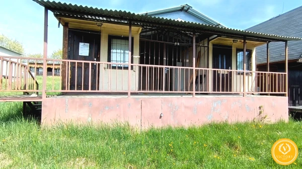 Štýlová chata priamo v areáli Aquatermál Dolná Strehová – Investícia aj relax