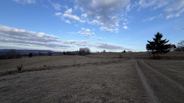 NA PREDAJ*Rozľahlý pozemok*s panoramatickým výhľadom v Detvianskej Hute